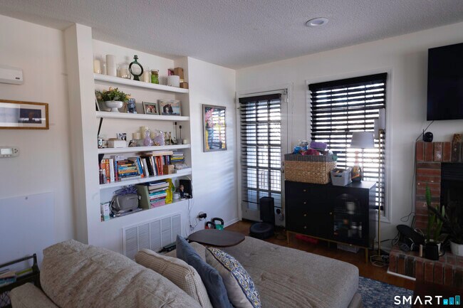 Building Photo - 150 Prospect St