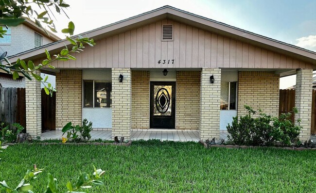 Building Photo - 4317 Palma Blanca Dr