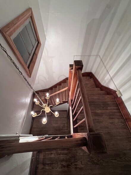Rear Stairwell - 11 Page St