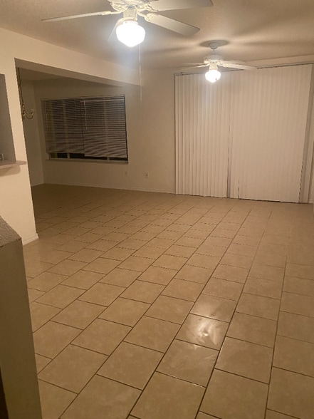 Building Photo - 400 Australian Way