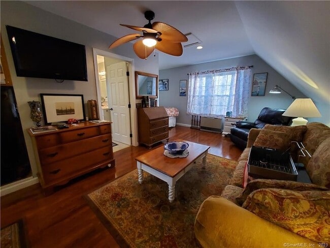 Building Photo - 33 Chapman Rd