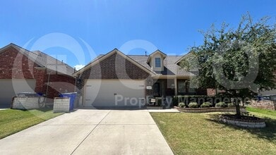 Building Photo - 15605 Leadenhall St