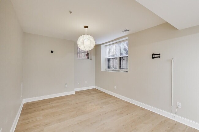 Building Photo - 1306 Rhode Island Ave NW