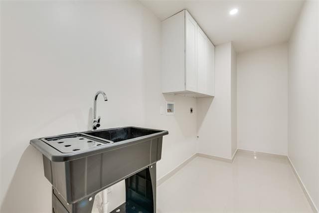 Building Photo - 3106 Sharpview Ln