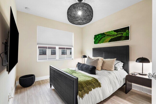 Building Photo - 12871 Alton Rd