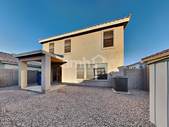 Building Photo - 2205 E 35th Ave