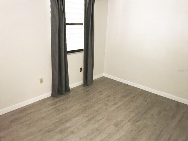 Building Photo - 283 Sherwood Dr
