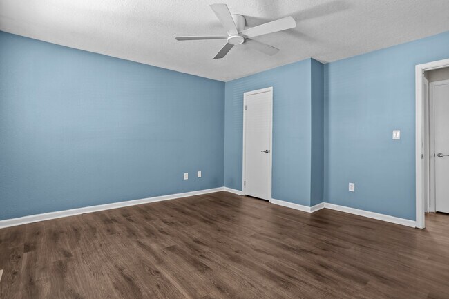 Building Photo - 5100 Egham Ct