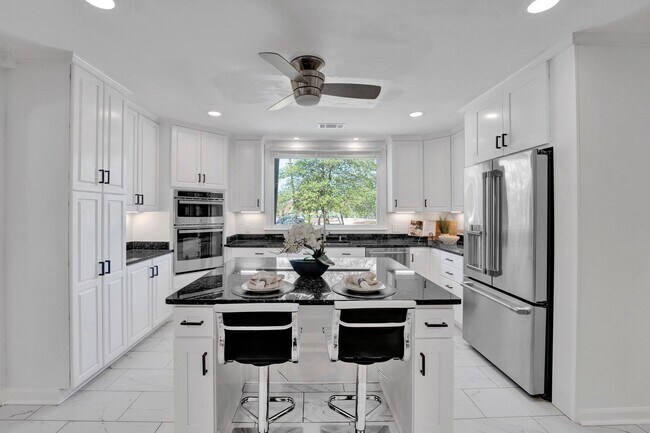 Building Photo - 4679 Walnut Grove Rd