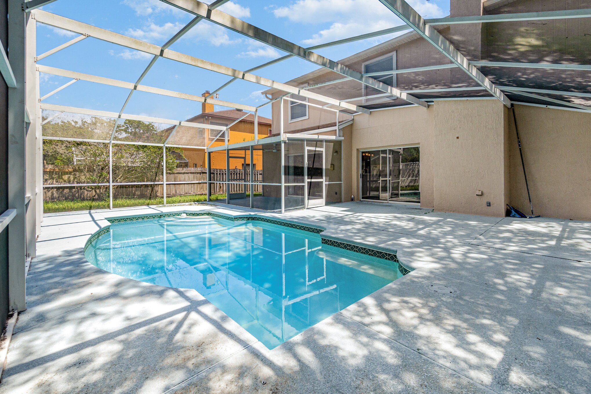 Building Photo - 1264 Falconcrest Blvd