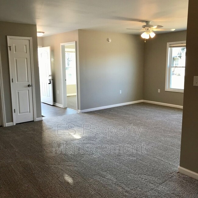 Building Photo - 5412 Pommel Ct