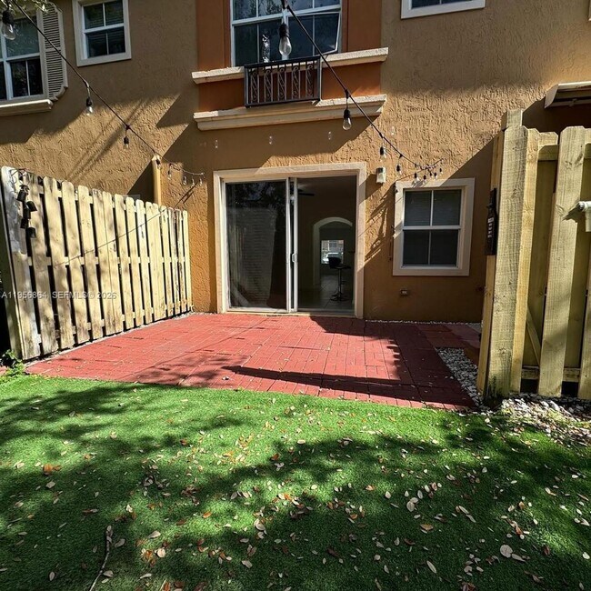 Building Photo - 2584 SW 122nd Terrace