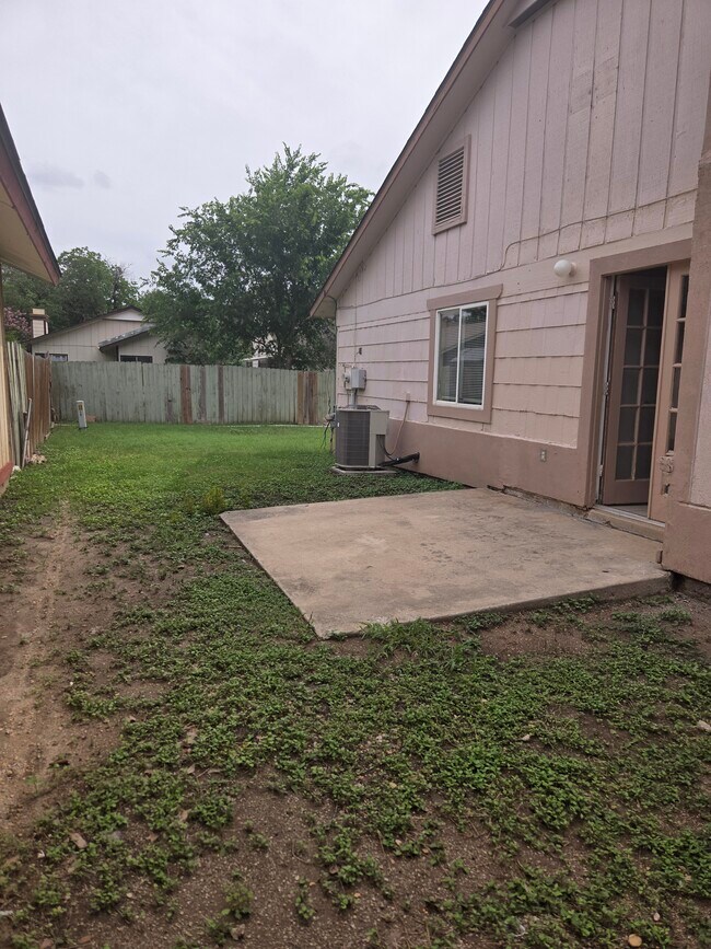 Building Photo - 9570 Bowen dr