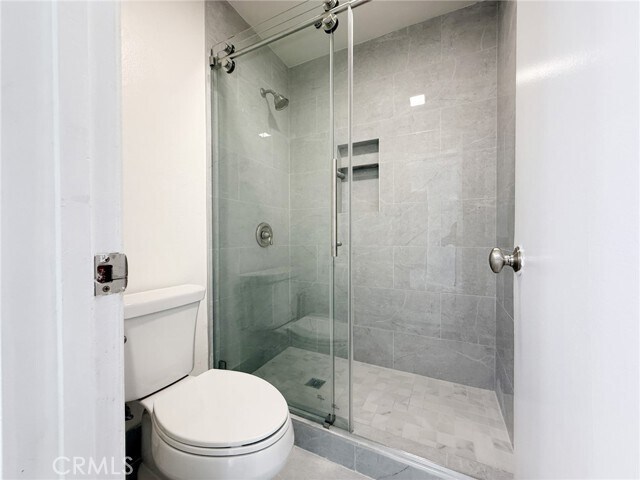 Building Photo - 231 Springview