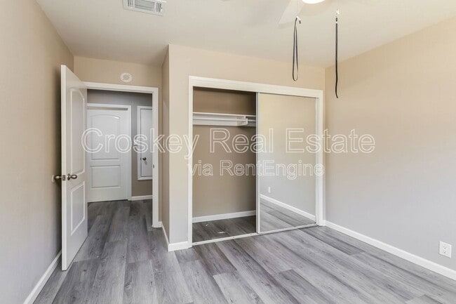 Building Photo - 322 Sweeney Rd