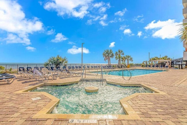 Building Photo - 1501 S Ocean Blvd