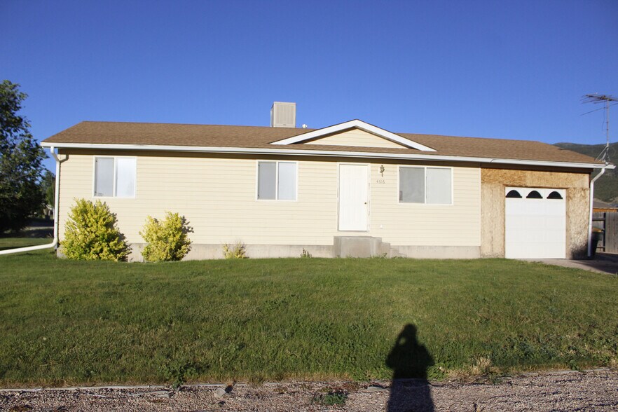 Front View - 4616 N Tumbleweed Dr