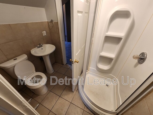 Building Photo - 10724 Whitehill St