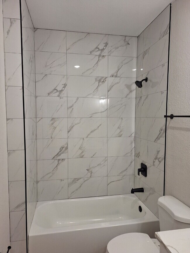 Building Photo - Available with ZERO DEPOSIT MOVE-IN!