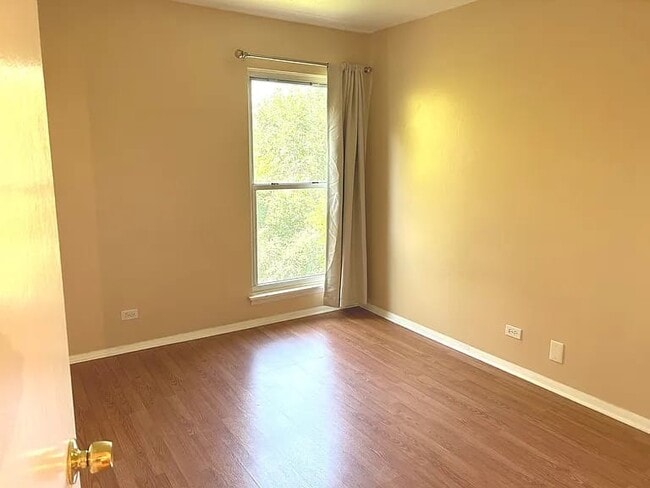 Building Photo - 1964 Kenilworth Cir