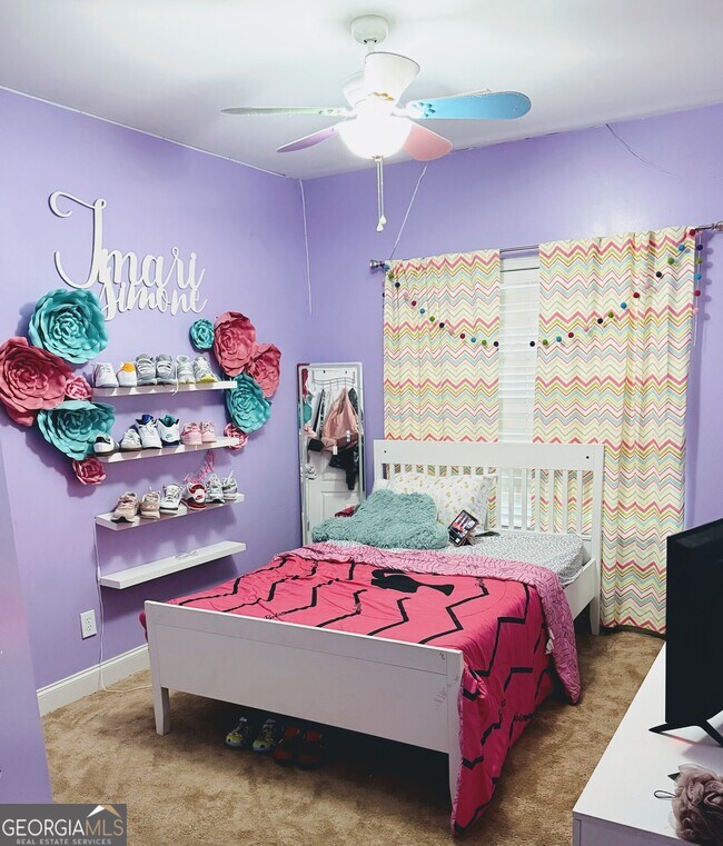 Building Photo - 141 Feldspar Dr