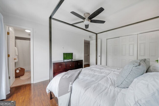 Building Photo - 1445 Monroe Dr NE