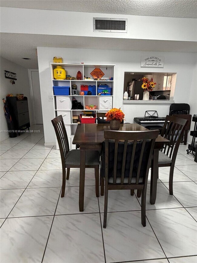 Building Photo - 8415 SW 107th Ave