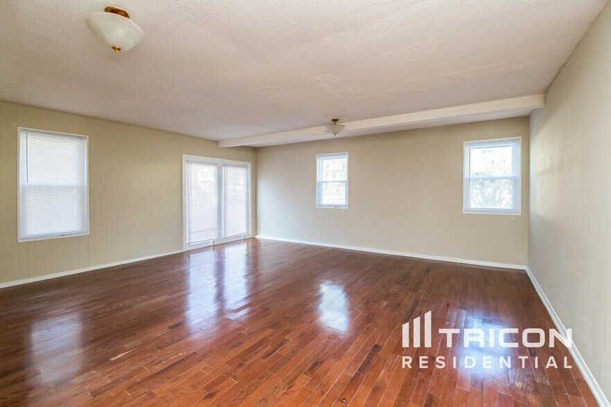 Building Photo - 2110 Harrison Ridge Ct