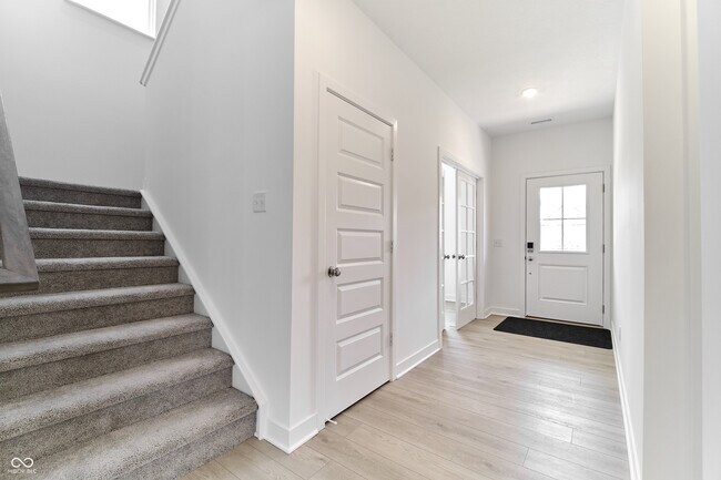 Building Photo - 422 Eisenhower St