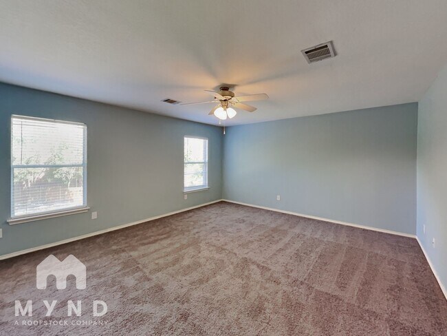 Building Photo - 904 Swallow Ridge Cove