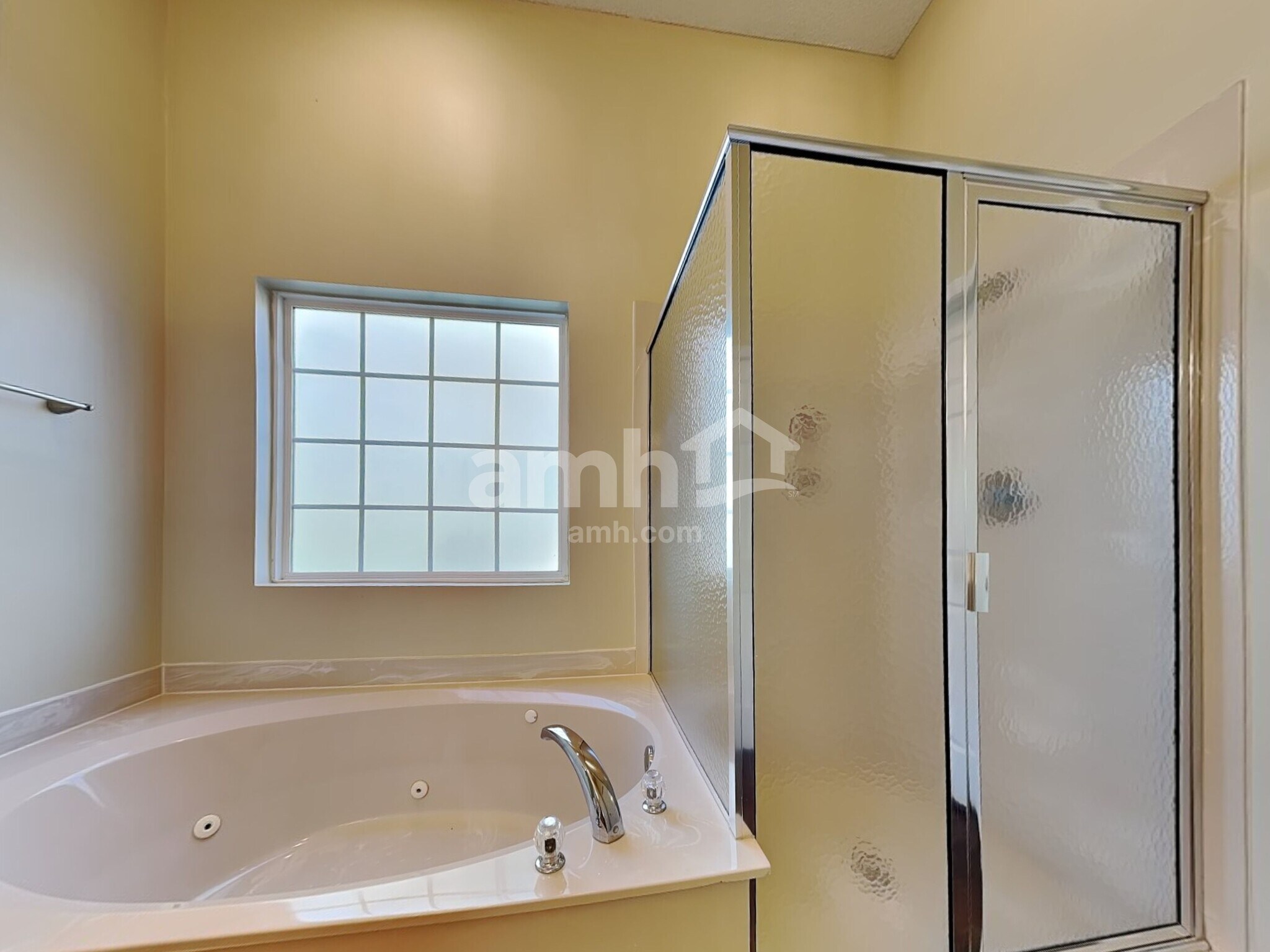 Building Photo - 822 Granite Ln