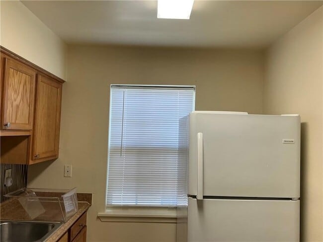 Building Photo - 4108 Roneagle Way #C C