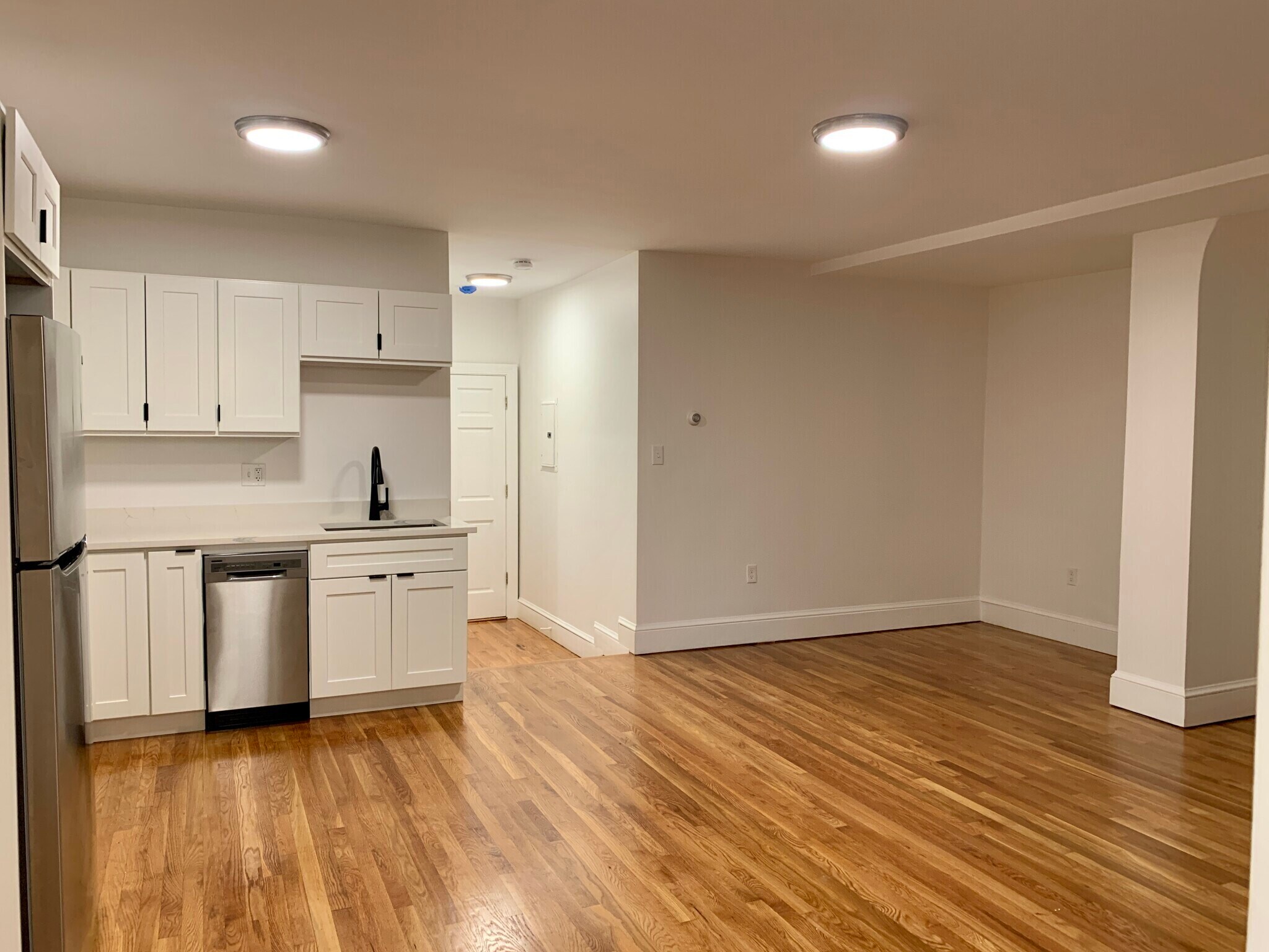 Building Photo - 109 Beacon St