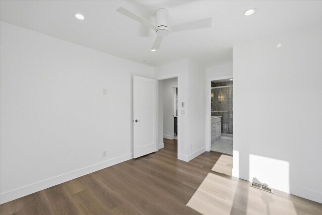 Building Photo - 2741 S Jackson St