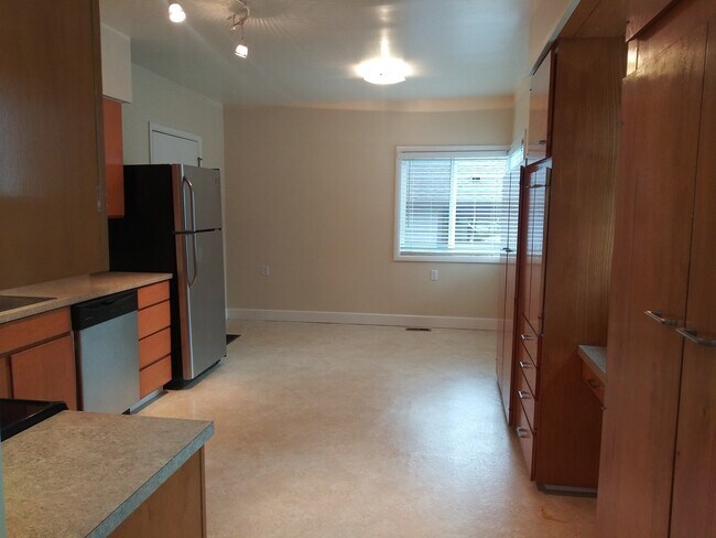 Building Photo - #57-SW Troy