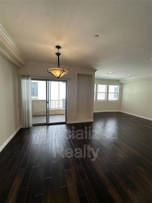 Building Photo - 10921 Whipple St