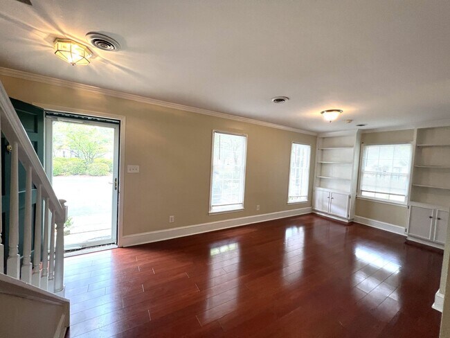 Building Photo - RENT SPECIAL! Just painted, modern gray! Charming end unit town home in Stones Throw. Walking dis...