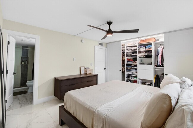 Building Photo - 322 N Federal Hwy