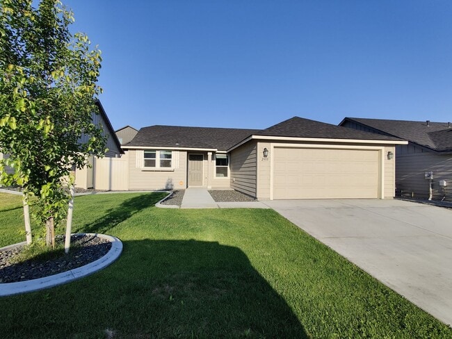Primary Photo - Great South Richland Location