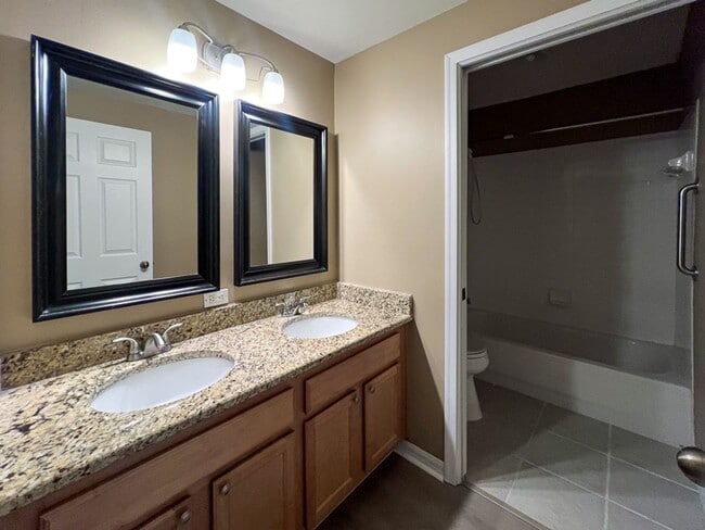 Building Photo - Beautiful 3 Bedroom Condo in the Links wit...