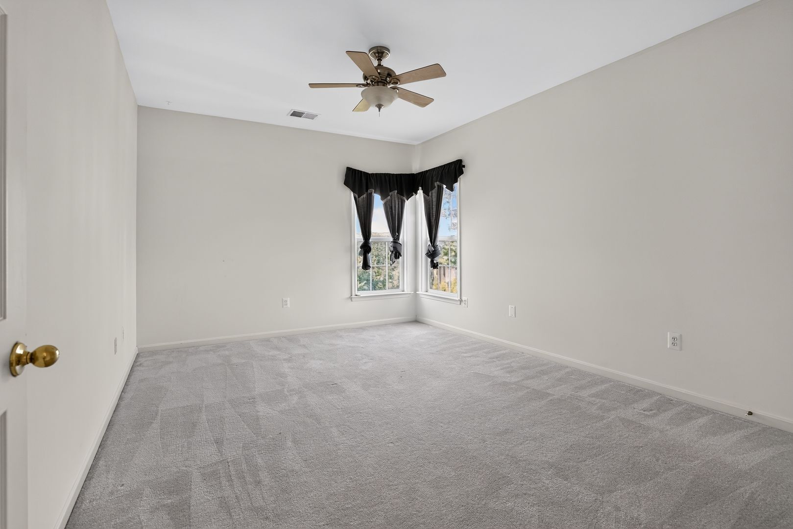 Building Photo - 44331 Apache Cir