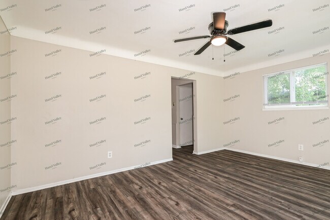 Building Photo - 1417 Moran Dr
