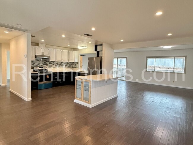 Building Photo - Santee, 9649 Mast Blvd, 12 Solar Panels, Q...