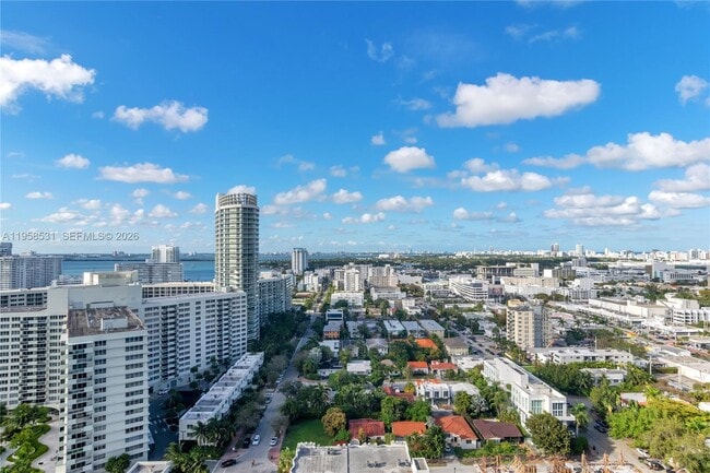 Building Photo - 1330 West Ave