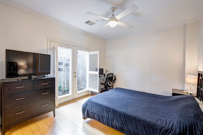 Building Photo - 5014 Mellon St