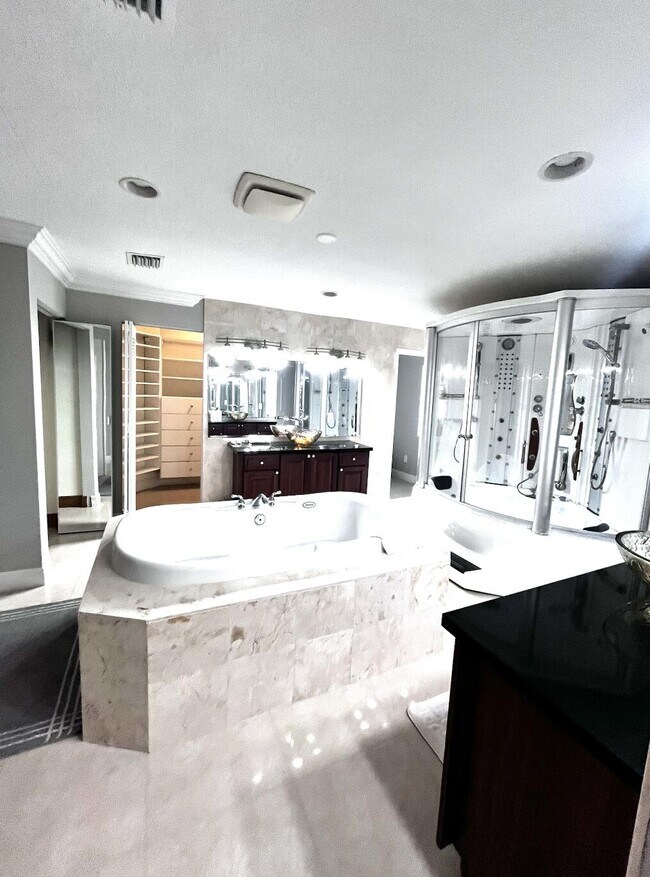 Building Photo - 6186 Duckweed Rd