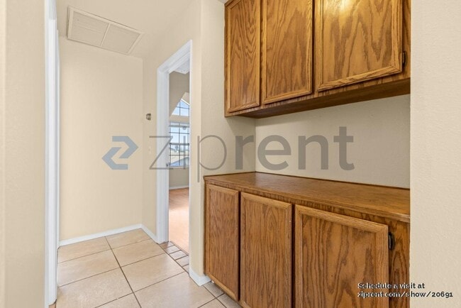 Building Photo - 399 G St