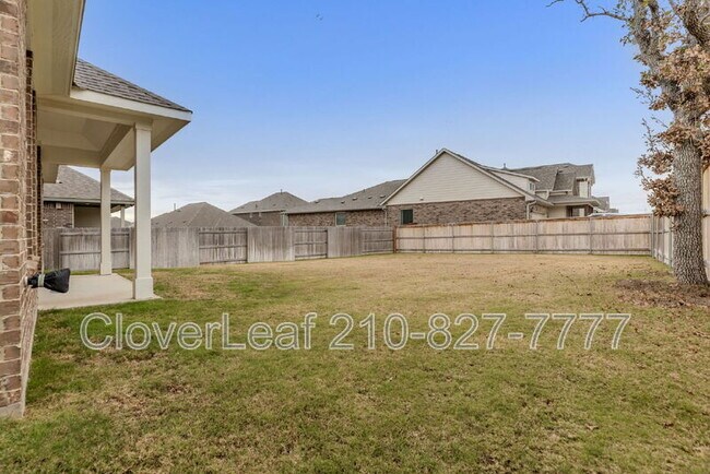 Building Photo - 200 Swinging H Ln