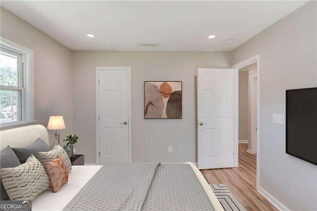 Building Photo - 4483 Florence St