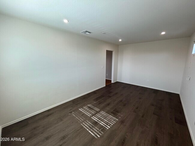 Building Photo - 17922 W Tina Ln